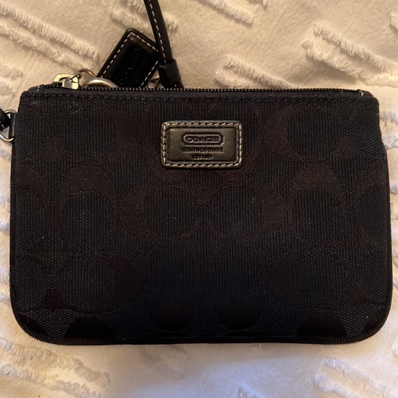 Coach Wristlet - Picture 2 of 6